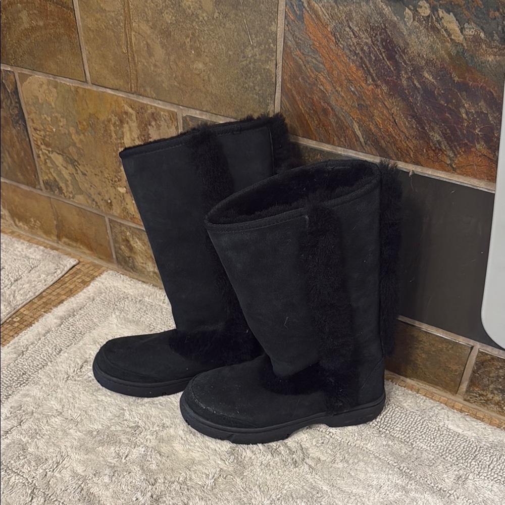 Black Fur-Lined Boots